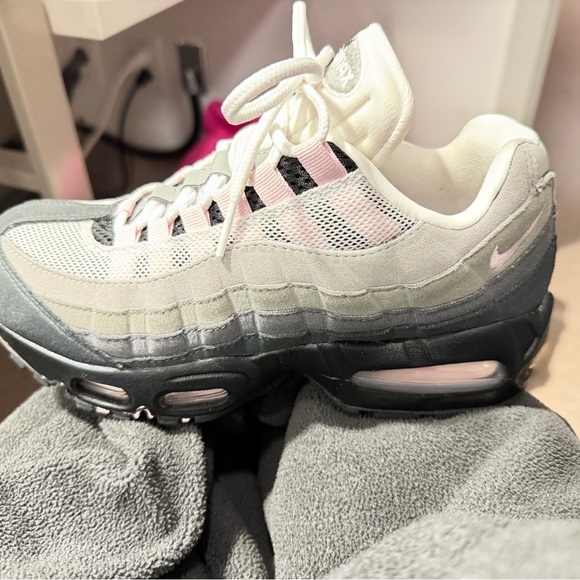 Nike Shoes - Nike Women's Air Max 95 - IG Pink Foam 2025